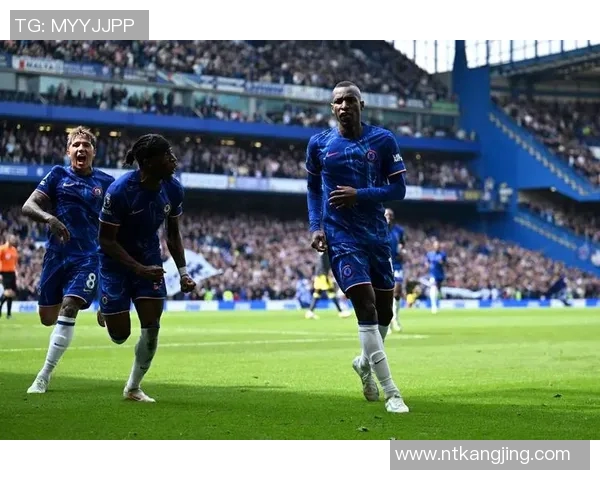 切尔西与埃弗顿的激烈对决展现英超赛场的精彩与魅力